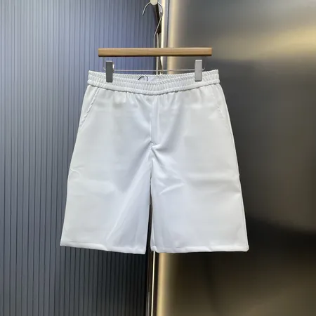 プラダ ショートパンツ