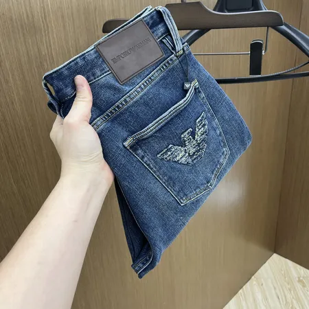 アルマーニ ジーンズ