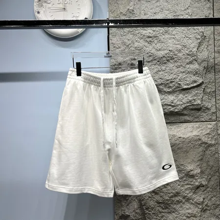 バレンシアガ ショートパンツ