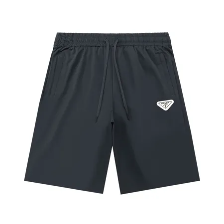 プラダ ショートパンツ