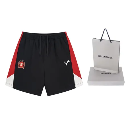 バレンシアガ ショートパンツ