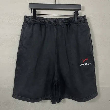 バレンシアガ ショートパンツ