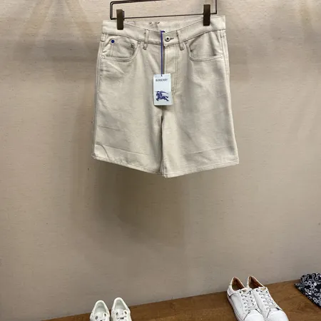 プラダ ショートパンツ