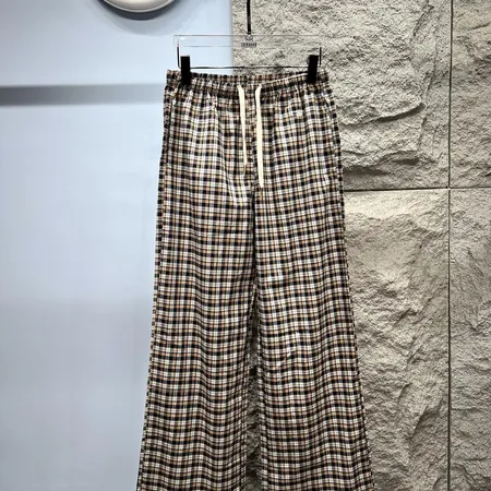 セリーヌ カジュアルパンツ