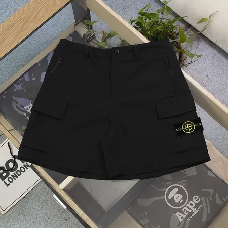 ストーンアイランド ショートパンツ