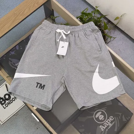 ドルチェ＆ガッバーナ ショートパンツ