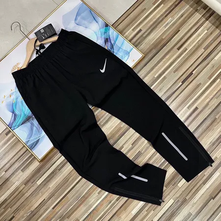 ナイキ トレーニングパンツ
