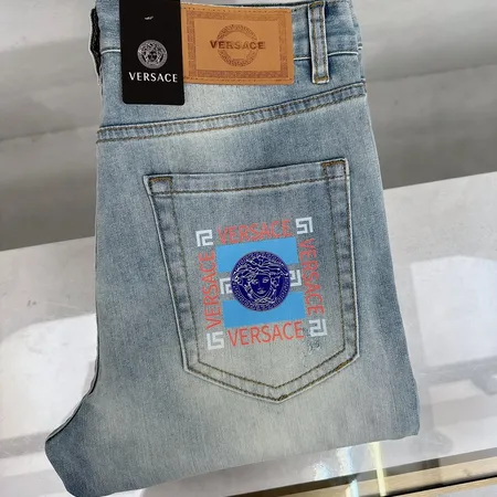 ヴェルサーチ ジーンズ