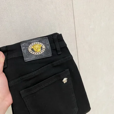 ヴェルサーチ ジーンズ