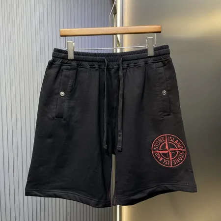 ストーンアイランド ショートパンツ