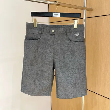 プラダ ショートパンツ