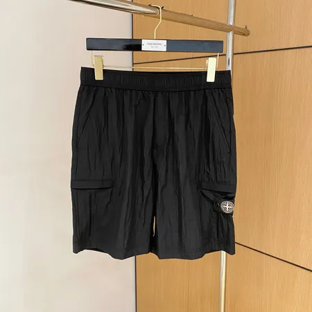 ストーンアイランド ショートパンツ