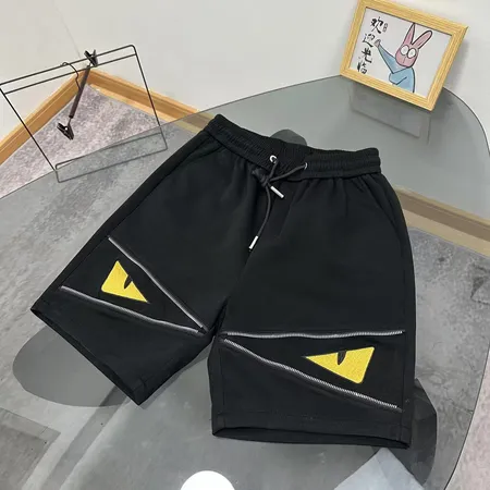 フェンディ ショートパンツ