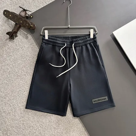 バレンシアガ ショートパンツ