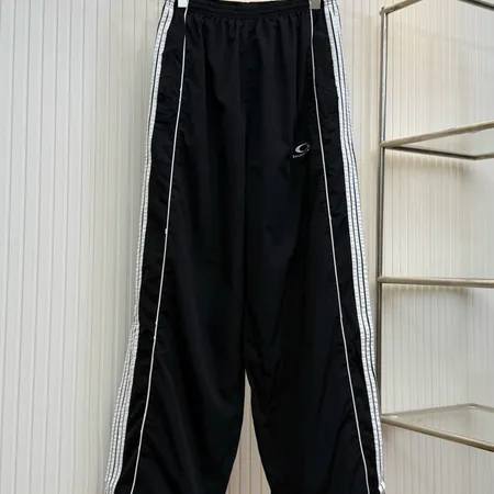 ロエベ トレーニングパンツ