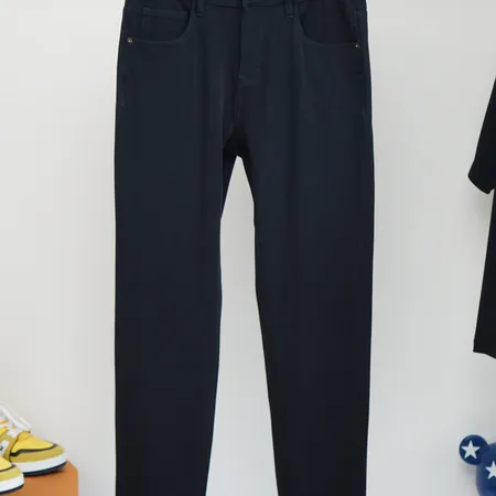 アルマーニ カジュアルパンツ