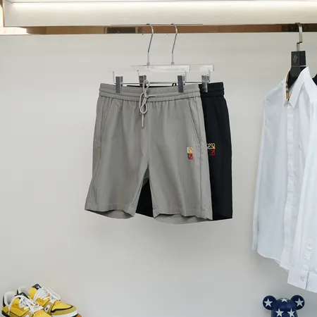 ロエベ ショートパンツ