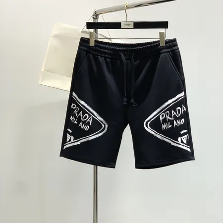 プラダ ショートパンツ