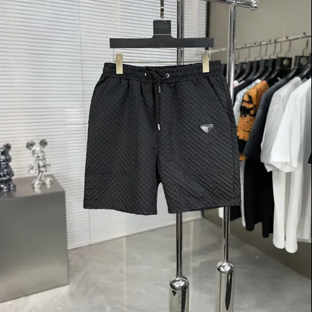 プラダ ショートパンツ