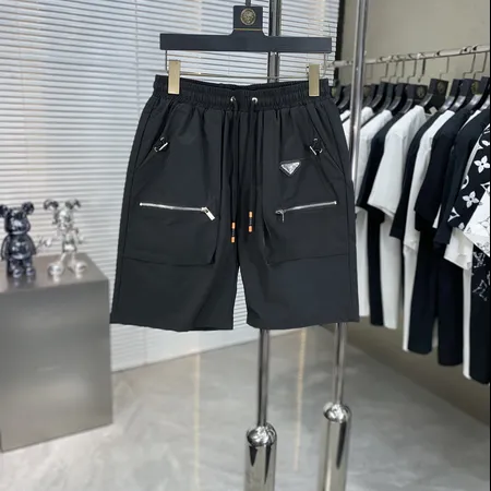 プラダ ショートパンツ