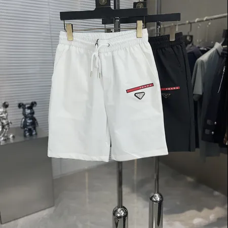 プラダ ショートパンツ