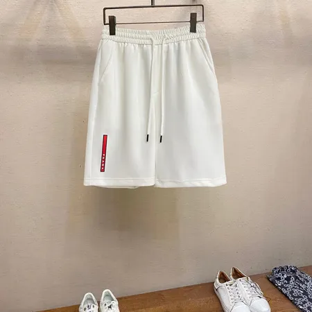 プラダ ショートパンツ