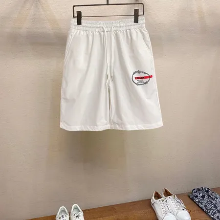 プラダ ショートパンツ