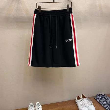 グッチ ショートパンツ