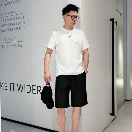 プラダ ショートパンツ