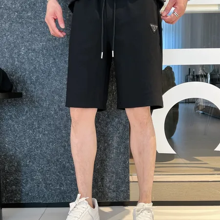 プラダ ショートパンツ