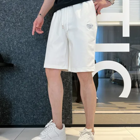 プラダ ショートパンツ