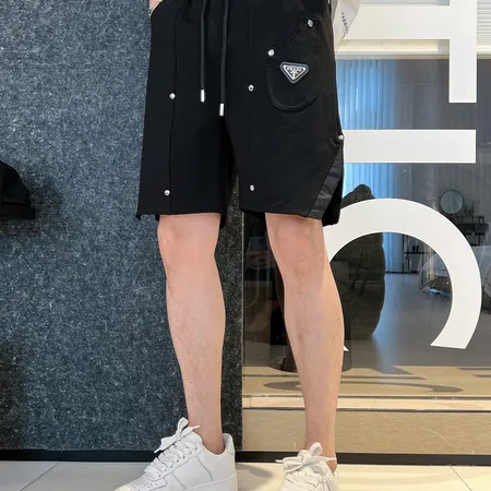 プラダ ショートパンツ