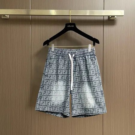フェンディ ショートパンツ