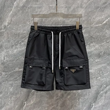 プラダ ショートパンツ