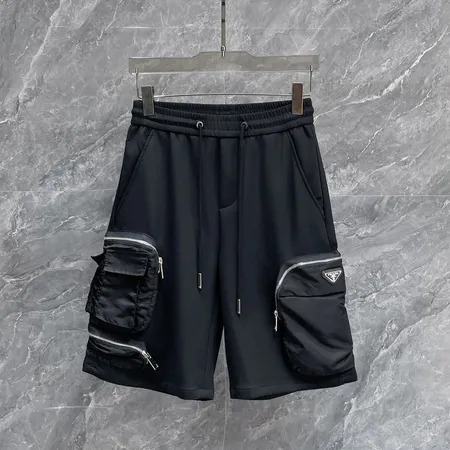 プラダ ショートパンツ