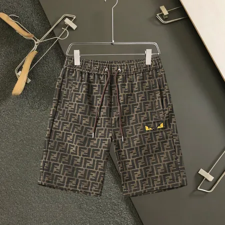 フェンディ ショートパンツ