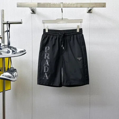 プラダ ショートパンツ
