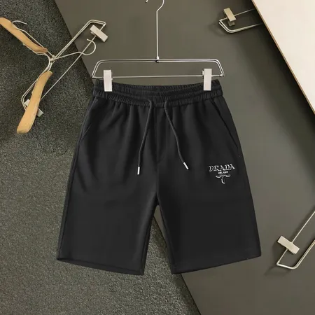 プラダ ショートパンツ