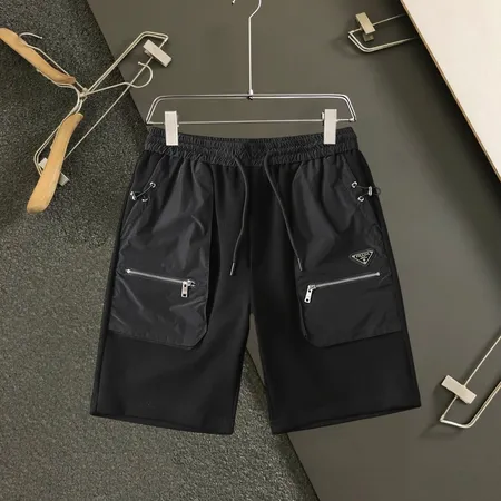 プラダ ショートパンツ