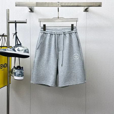 プラダ ショートパンツ