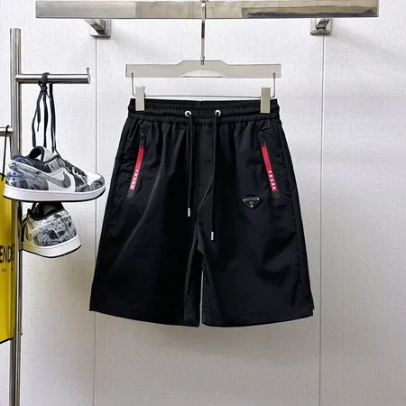 プラダ ショートパンツ