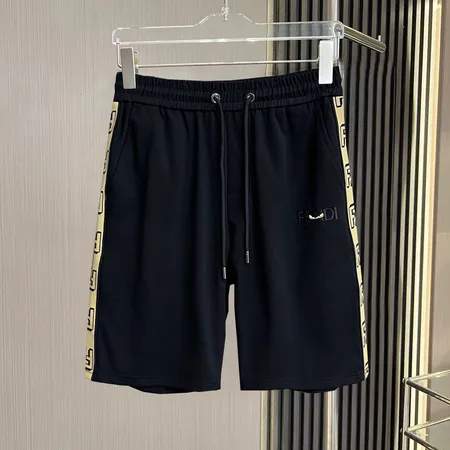 フェンディ ショートパンツ