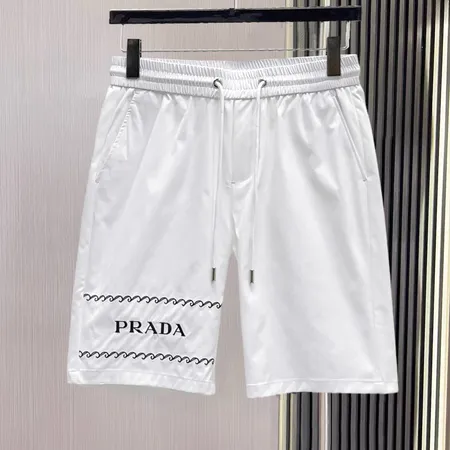プラダ ショートパンツ