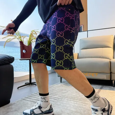 グッチ ショートパンツ