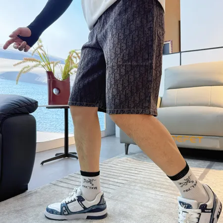 ディオール ショートパンツ