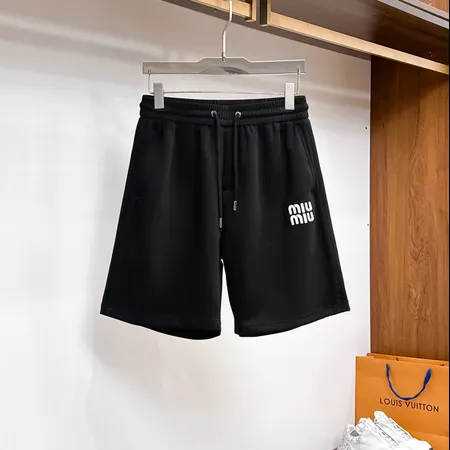 ミュウミュウ ショートパンツ