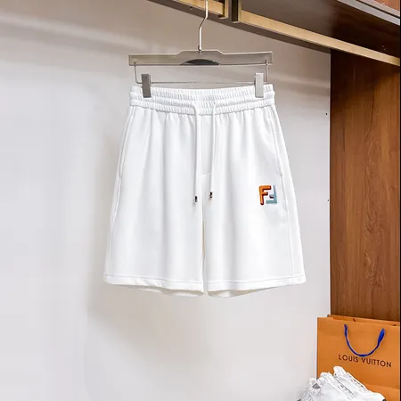 フェンディ ショートパンツ