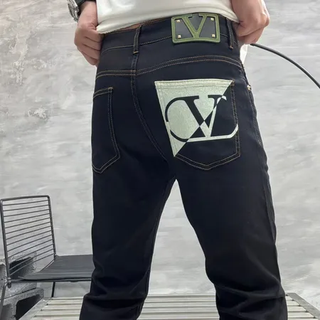 ヴァレンティノ ジーンズ