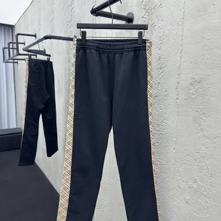 バーバリー ス カジュアルパンツ