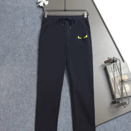 フェンディ カジュアルパンツ